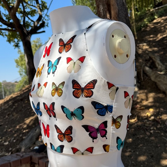 Show Me Your MuMu Multicolor Butterfly Crop Top - Picture 4 of 9